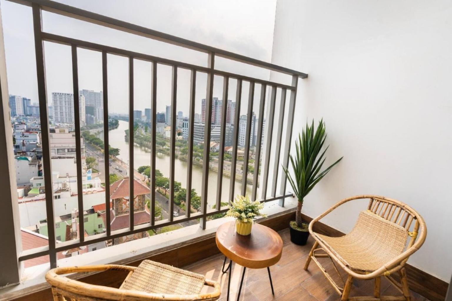The Rivergate Apartments & Condo Saigon ホーチミン市 エクステリア 写真